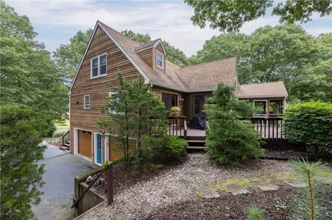 Exterior - 7 Wicklow Rd, Westerly, RI 02891 photo 6 of 8