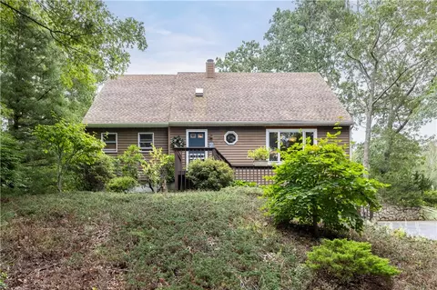 Exterior - 7 Wicklow Rd, Westerly, RI 02891 photo 1 of 8