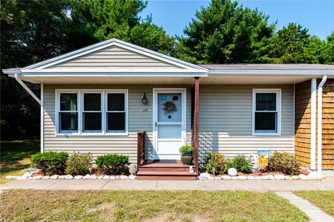 12 N Castle Way #D, Charlestown, RI 02813