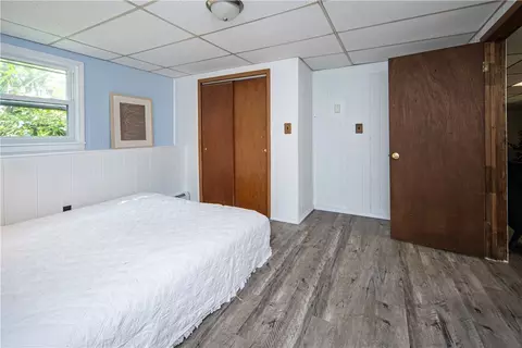 Bedroom - 335 Natick Ave, Warwick, RI 02886 photo 2 of 2