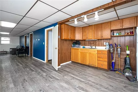Entry Way - 335 Natick Ave, Warwick, RI 02886 photo 3 of 4