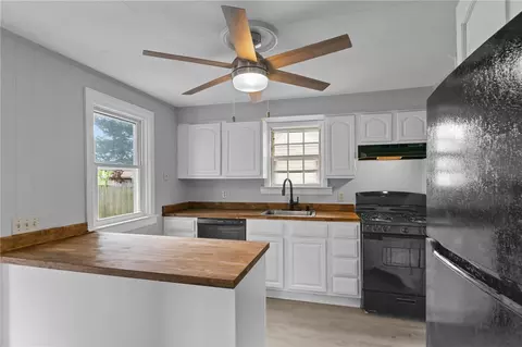 Kitchen - 22 Powhatan St, Warwick, RI 02889 photo 1 of 4