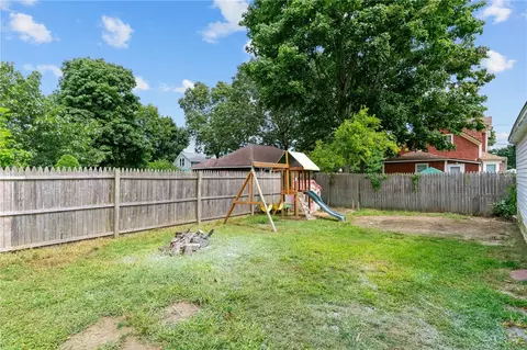 Exterior - 22 Powhatan St, Warwick, RI 02889 photo 8 of 9