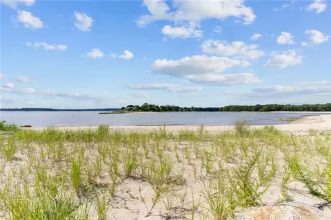 View/Area - 22 Powhatan St, Warwick, RI 02889 photo 2 of 4