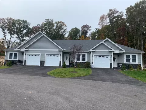 1520 Chopmist Hill Rd #3, Scituate, RI 02857