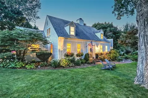 5 Telford Rd, Barrington, RI 02806
