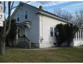 794 Washington St, Coventry, RI 02816
