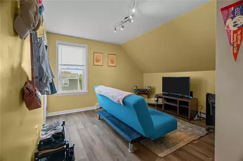 365 Summer St, Woonsocket, RI 02895 photo 17