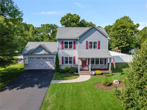 61 Teakwood Dr, Coventry, RI 02816