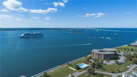 1306 Capella #1306, Newport, RI 02840