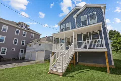 75 Sweet Ave, Woonsocket, RI 02895
