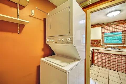 53 Reed St, Warwick, RI 02886 photo 22