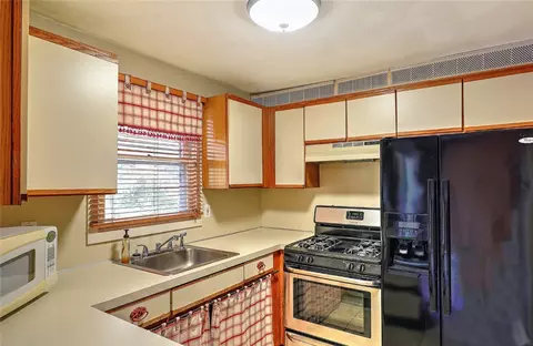 53 Reed St, Warwick, RI 02886 photo 13