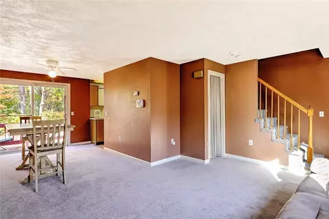 53 Reed St, Warwick, RI 02886 photo 10