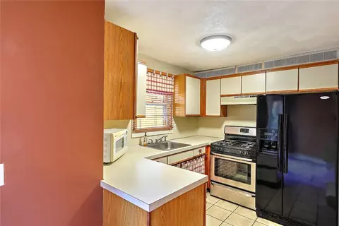 53 Reed St, Warwick, RI 02886 photo 18