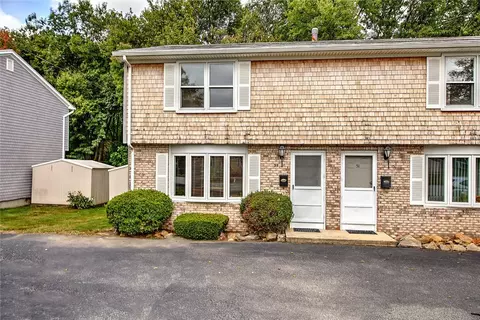 53 Reed St, Warwick, RI 02886 photo 2