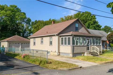 58 Delway Rd, Cranston, RI 02910