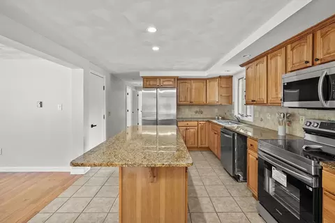 Kitchen - 271 William Reynolds Rd, Exeter, RI 02822 photo 2 of 3