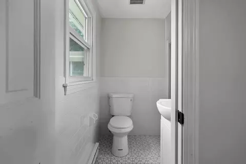 Entry Way - 271 William Reynolds Rd, Exeter, RI 02822 photo 2 of 2