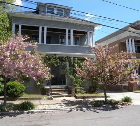 117 Radcliffe Ave, Providence, RI 02908