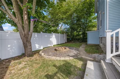 153 Bowen St, Fall River, MA 02724 photo 8