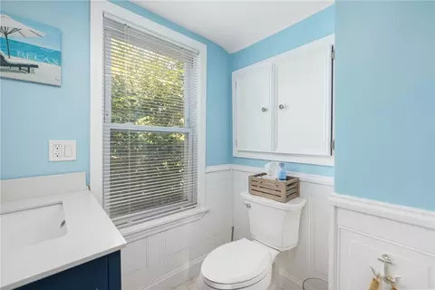 153 Bowen St, Fall River, MA 02724 photo 36
