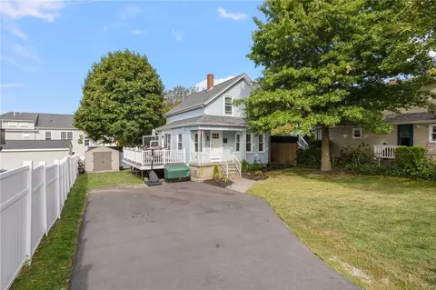 153 Bowen St, Fall River, MA 02724 photo 4