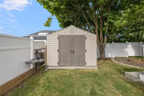 153 Bowen St, Fall River, MA 02724 photo 7