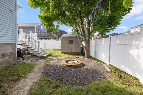 153 Bowen St, Fall River, MA 02724 photo 9