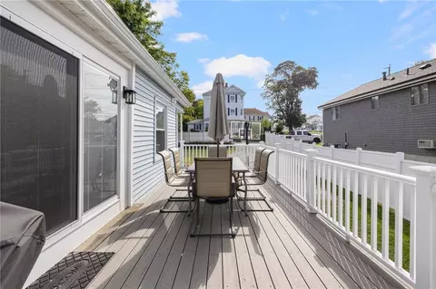 153 Bowen St, Fall River, MA 02724 photo 12
