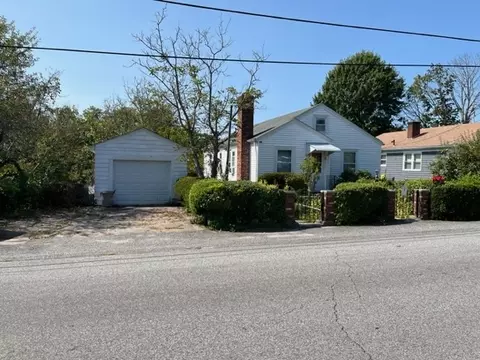 9 Friendship St, North Providence, RI 02904