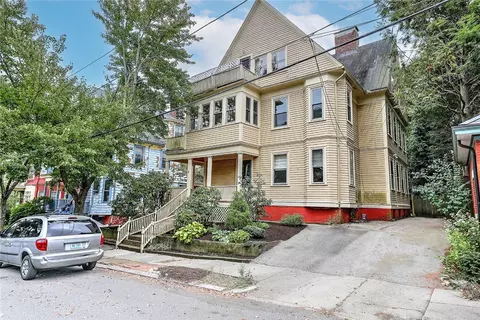9 Creighton St, Providence, RI 02906
