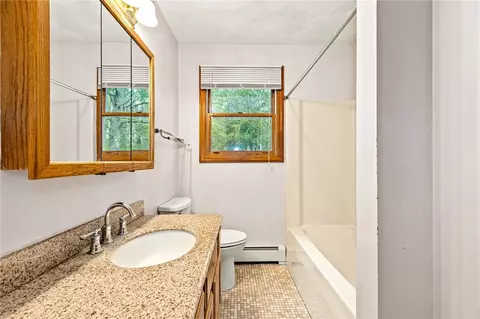 Bath - 335 Chaplin Dr, Coventry, RI 02816 photo 1 of 2
