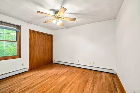 Bedroom - 335 Chaplin Dr, Coventry, RI 02816 photo 3 of 11
