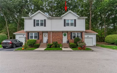 143 Oak Park Dr #4B, North Providence, RI 02904