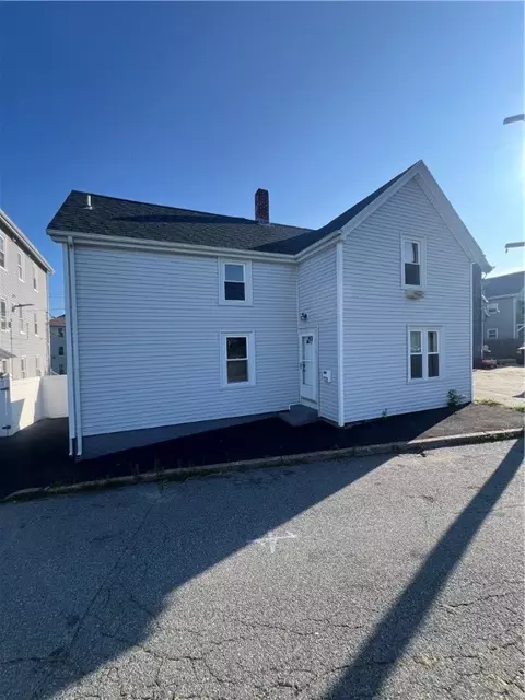 139 Sherman St, Pawtucket, RI 02860