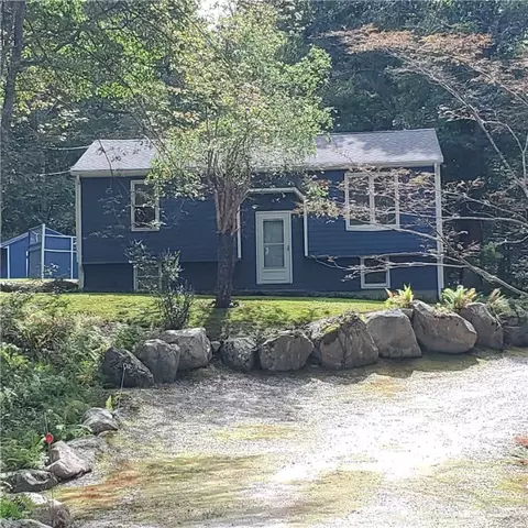 23 Tug Hollow Rd, Richmond, RI 02892
