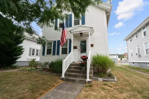 132 Grove Ave, East Providence, RI 02914