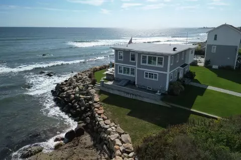 49 Major Arnold Rd, Narragansett, RI 02882