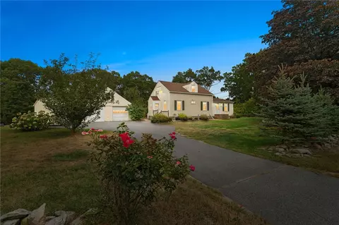 143 Jenckes Hill Rd, Lincoln, RI 02865