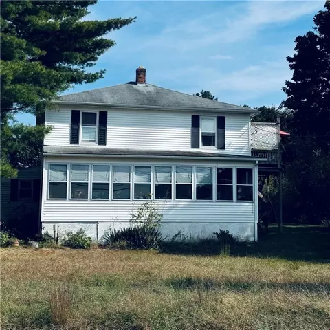2044 New London Tpke, Coventry, RI 02816
