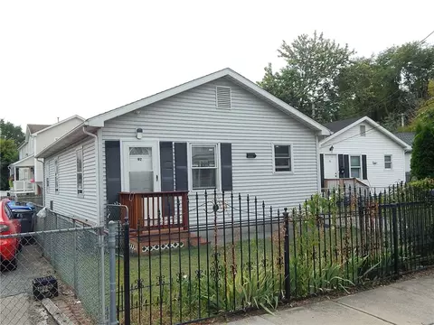 92 Hamlin St, Providence, RI 02907