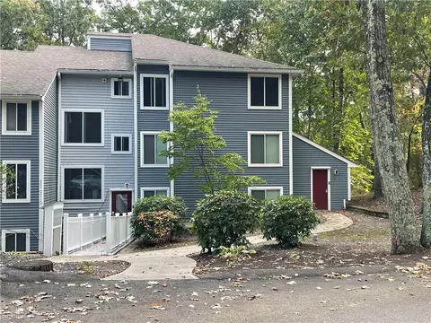 5 Wake Robin Rd #212, Lincoln, RI 02865