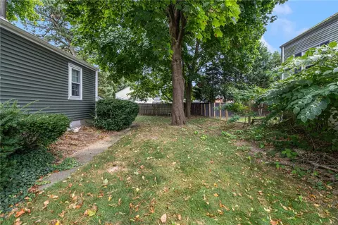 56 Fourth Ave, Warwick, RI 02888 photo 29