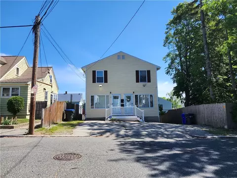 17 Hymer St, Providence, RI 02908