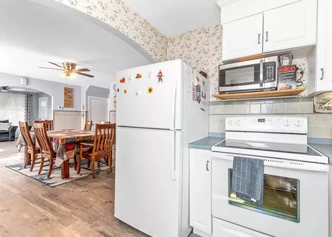 Kitchen - 184 Fairfield Ave, Woonsocket, RI 02895 photo 3 of 5