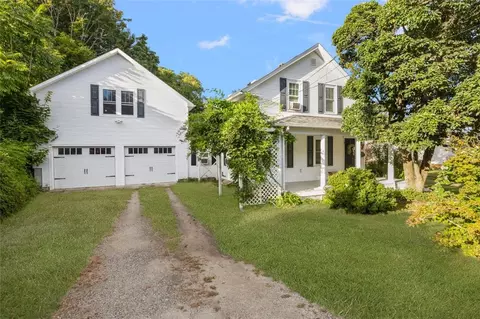 37 Gardner St, West Warwick, RI 02893