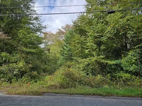 268 Gardiner Rd, Richmond, RI 02892