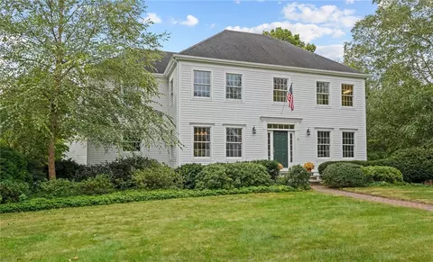 15 Windmill Ln, East Providence, RI 02916