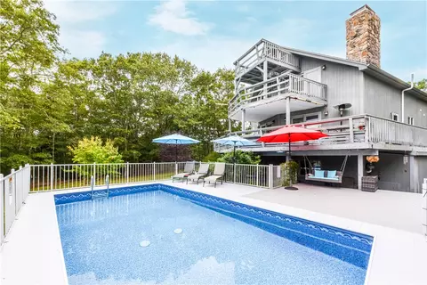 49 Old Coach Rd, Charlestown, RI 02813